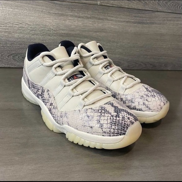 Jordan 11 snake bone
